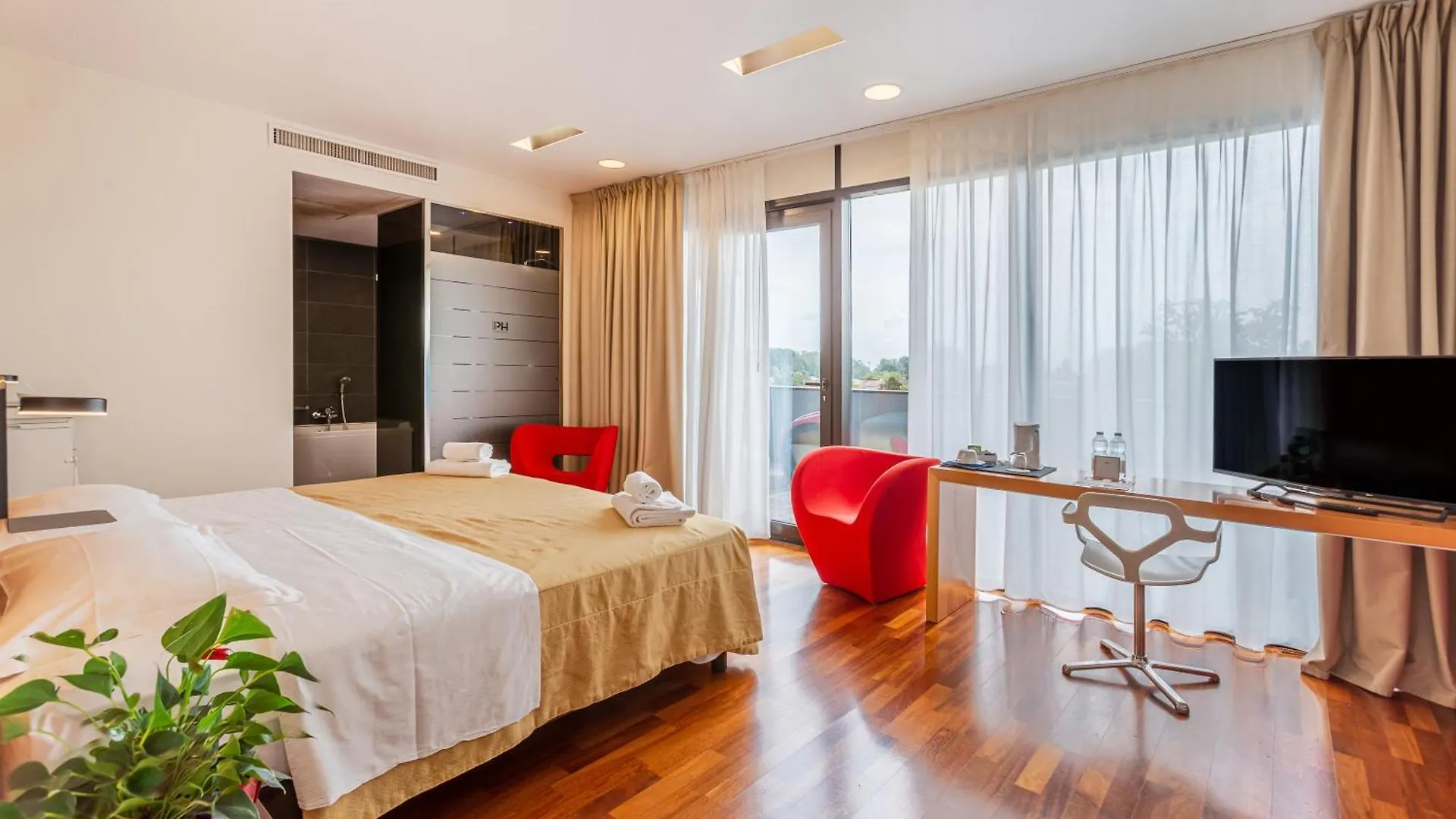 New Ipoint Hotel San Giovanni in Persiceto 4*,  Itálie